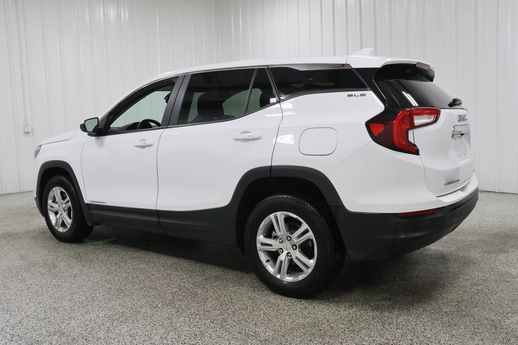 2024 Gmc Terrain SLE photo 2