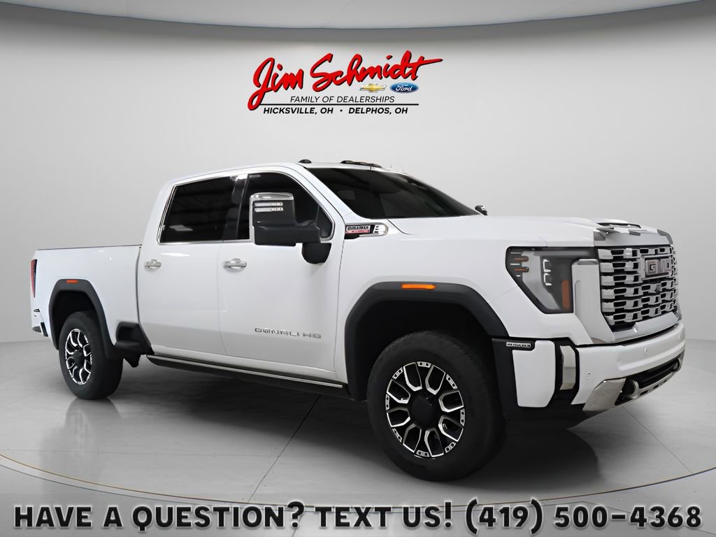 2025 GMC Sierra Denali 4WD Crew Cab Standard Box's photo