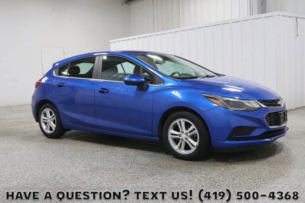 Used 2017 Chevrolet Cruze LT with VIN 3G1BE6SM9HS515055 for sale in Hicksville, OH