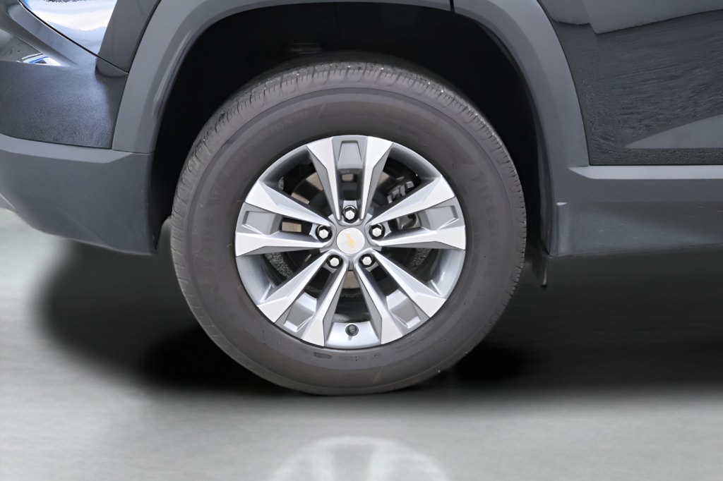 2025 Chevrolet Equinox LT - Photo 34
