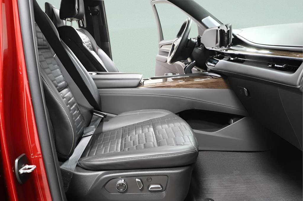 2024 Cadillac Escalade ESV Sport Platinum - Photo 35