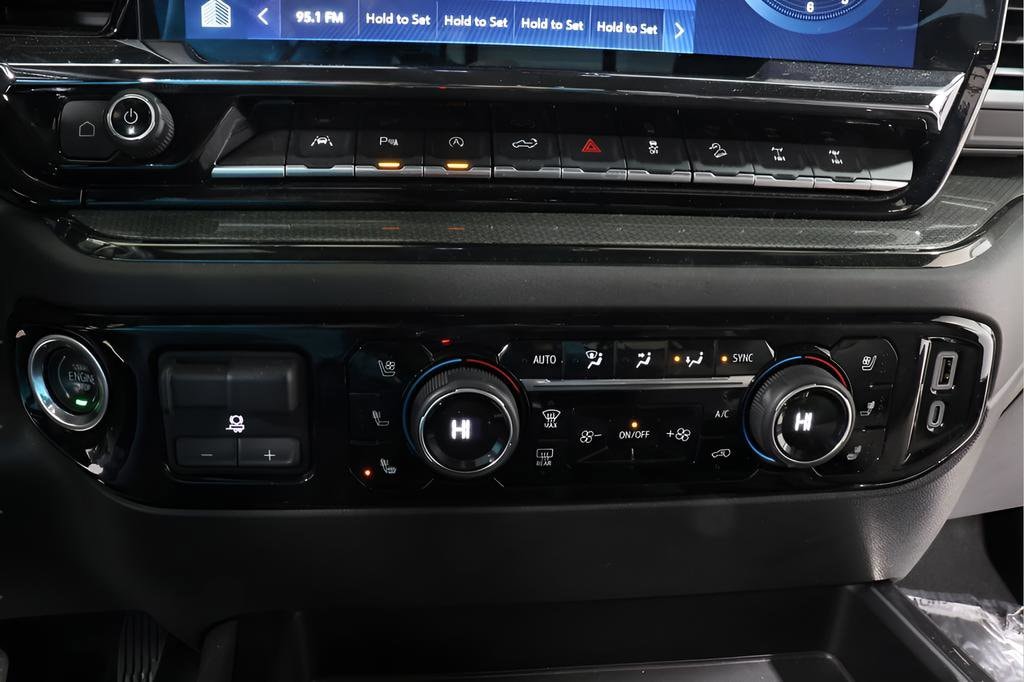 2024 Chevrolet Silverado 1500 ZR2 - Photo 10