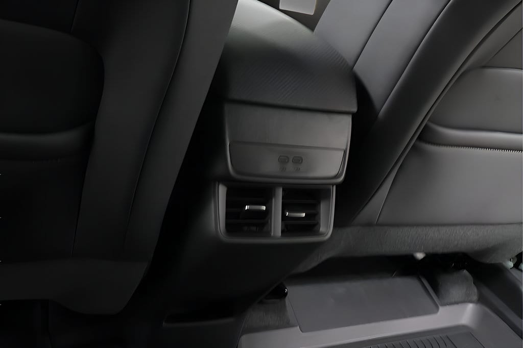 2026 Chevrolet Equinox LT - Photo 24