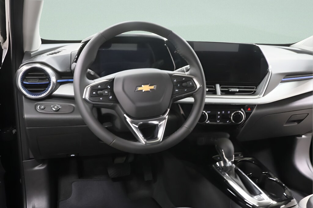 2026 Chevrolet Trax LT - Photo 9