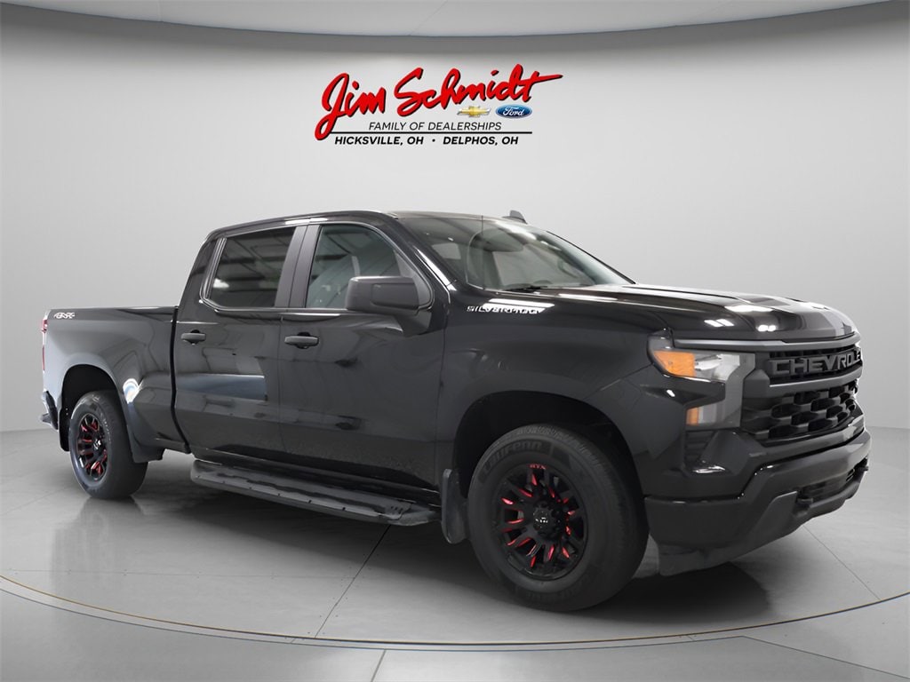 2023 Chevrolet Silverado 1500 Custom's photo