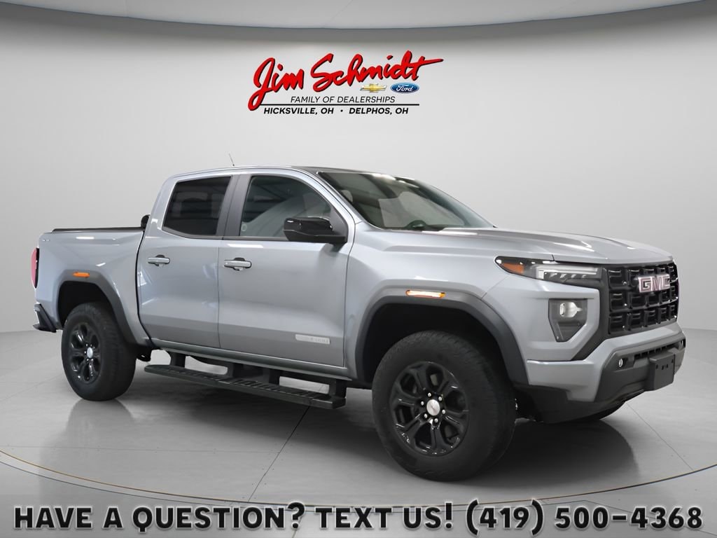 2023 GMC Canyon Elevation 4WD Crew Cab Short Box's photo