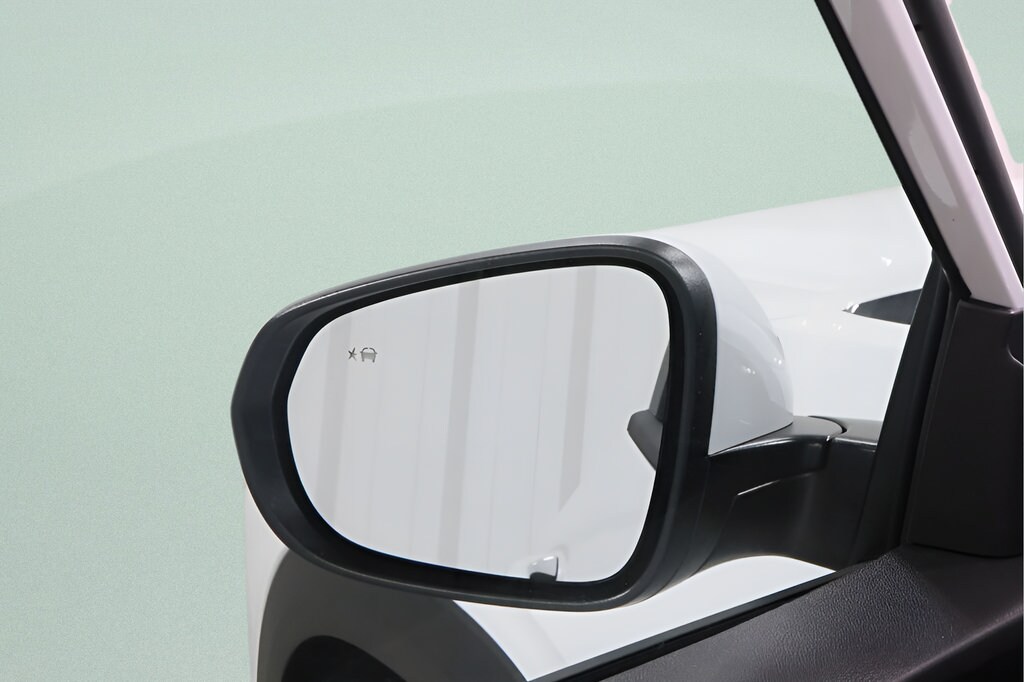 2026 Chevrolet Trax LT - Photo 22