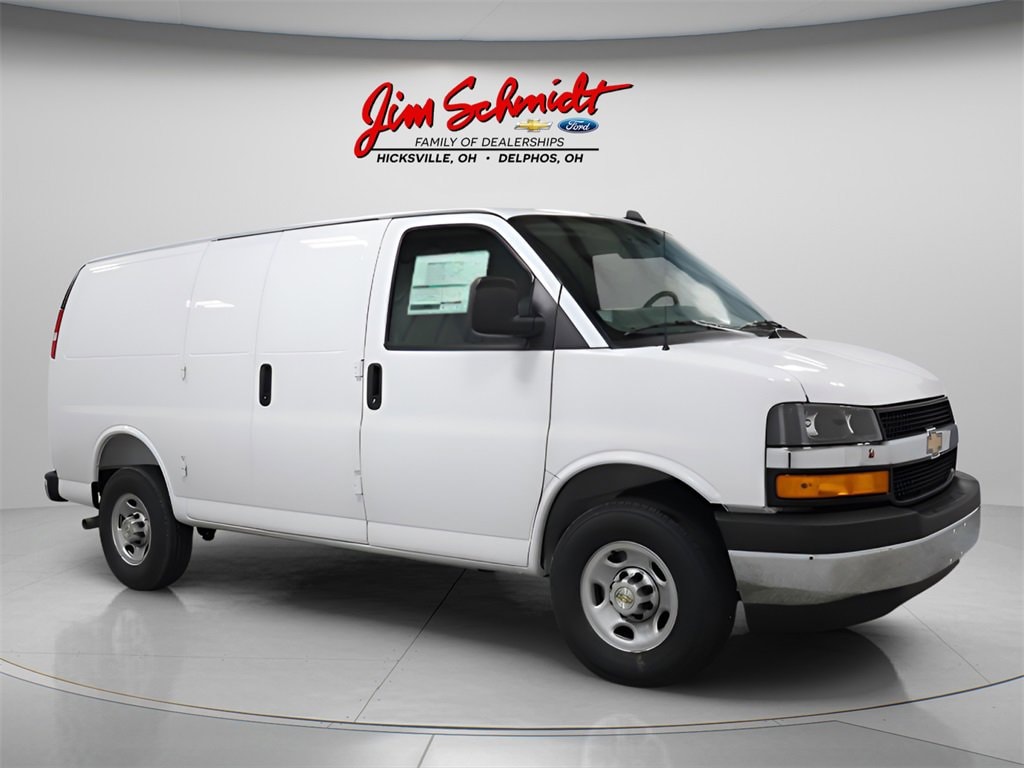 2025 Chevrolet Express Cargo Work Van's photo