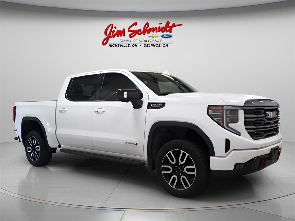 2024 GMC Sierra 1500 AT4's photo