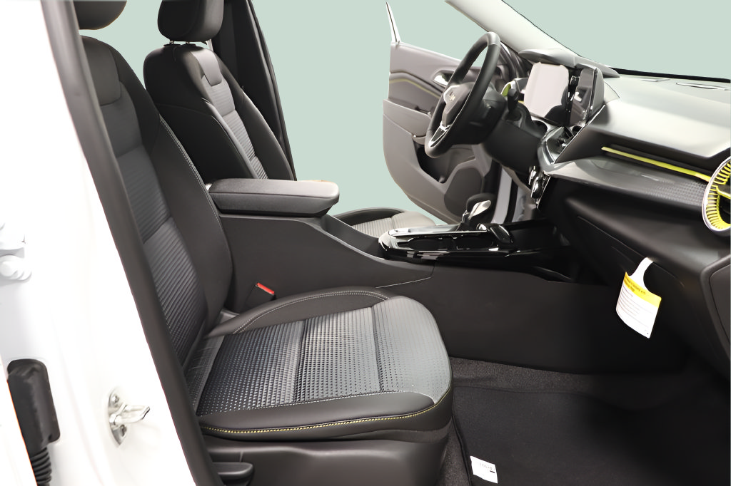 2026 Chevrolet Trax LT - Photo 27