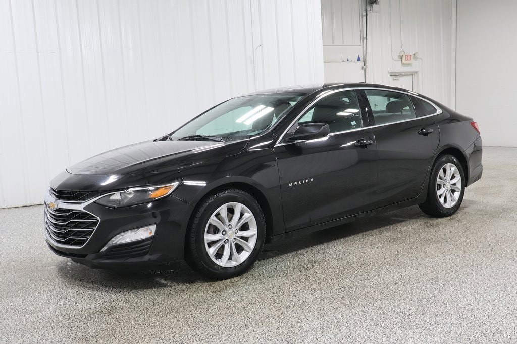 Used 2022 Chevrolet Malibu 1LT with VIN 1G1ZD5ST9NF170306 for sale in Hicksville, OH