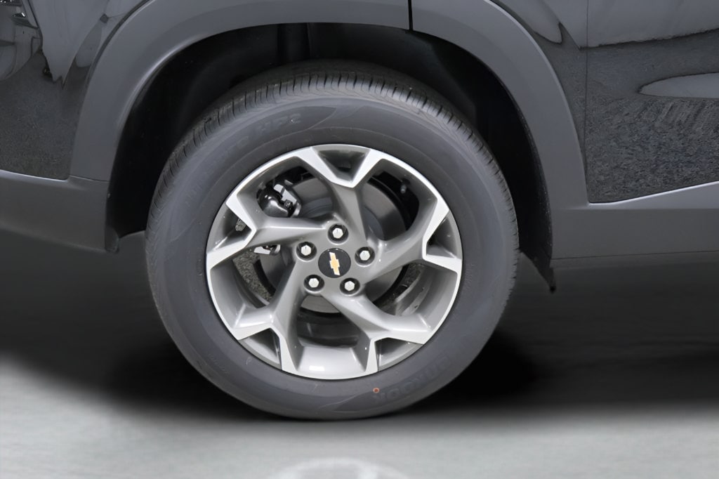 2026 Chevrolet Trax LT - Photo 30