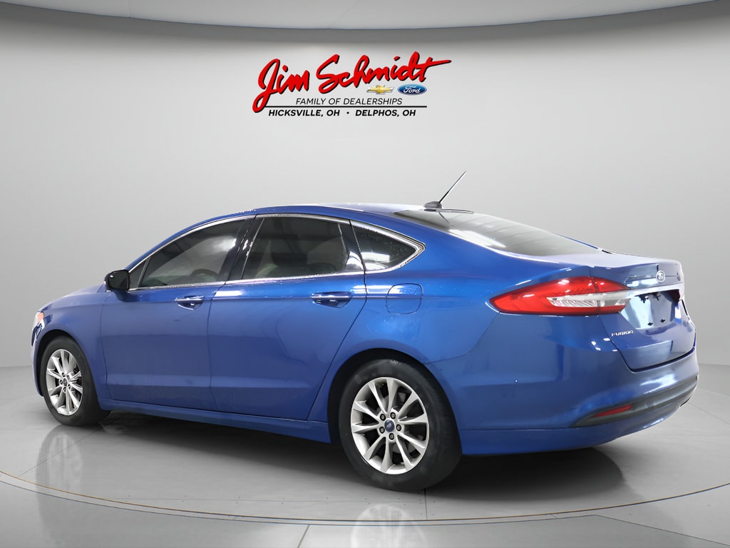 Used 2017 Ford Fusion SE Sedan