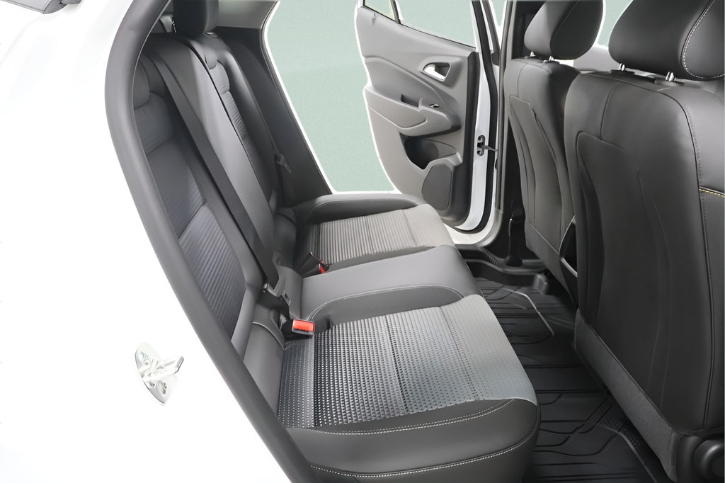 2026 Chevrolet Trax LT - Photo 28