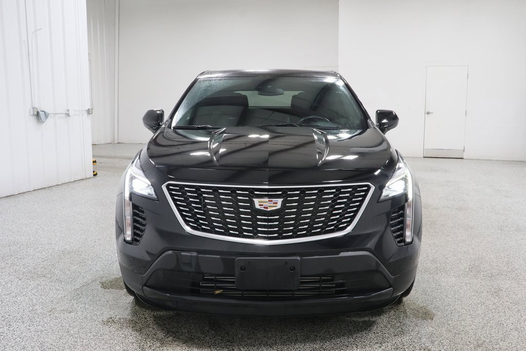 2023 Cadillac XT4 Luxury photo 2