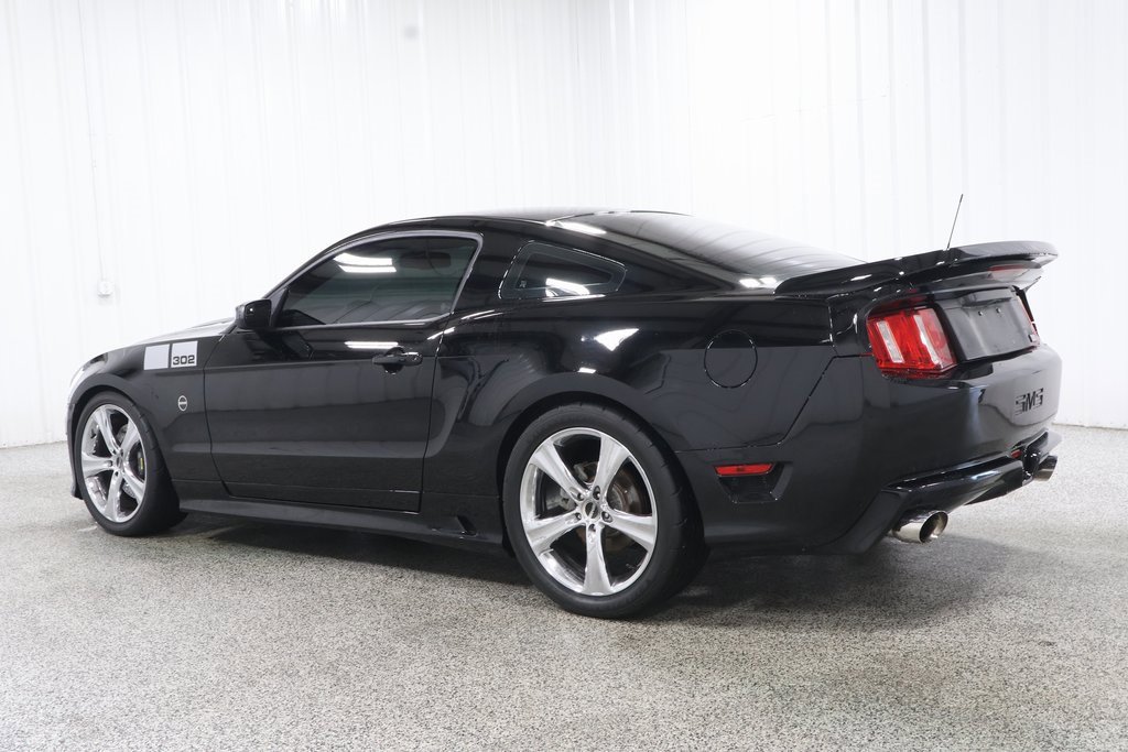 2011 Ford Mustang GT photo 3