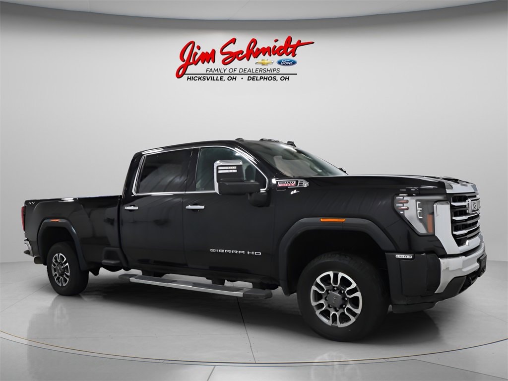 2024 GMC Sierra 2500HD SLT's photo