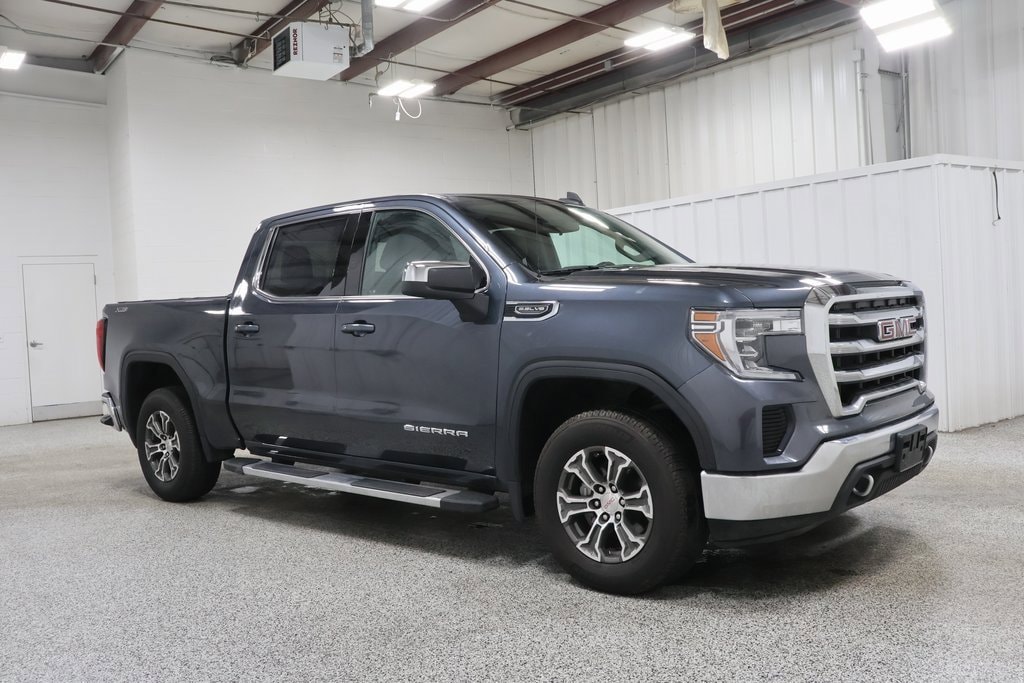 2021 GMC Sierra 1500 SLE's photo