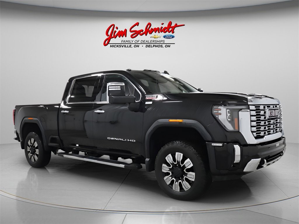 2025 GMC Sierra 2500HD Denali's photo