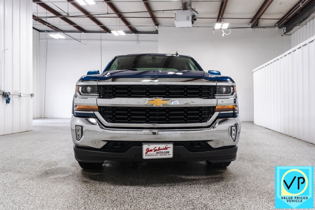 Used 2018 Chevrolet Silverado 1500 LT with VIN 1GCVKREH4JZ209015 for sale in Delphos, OH