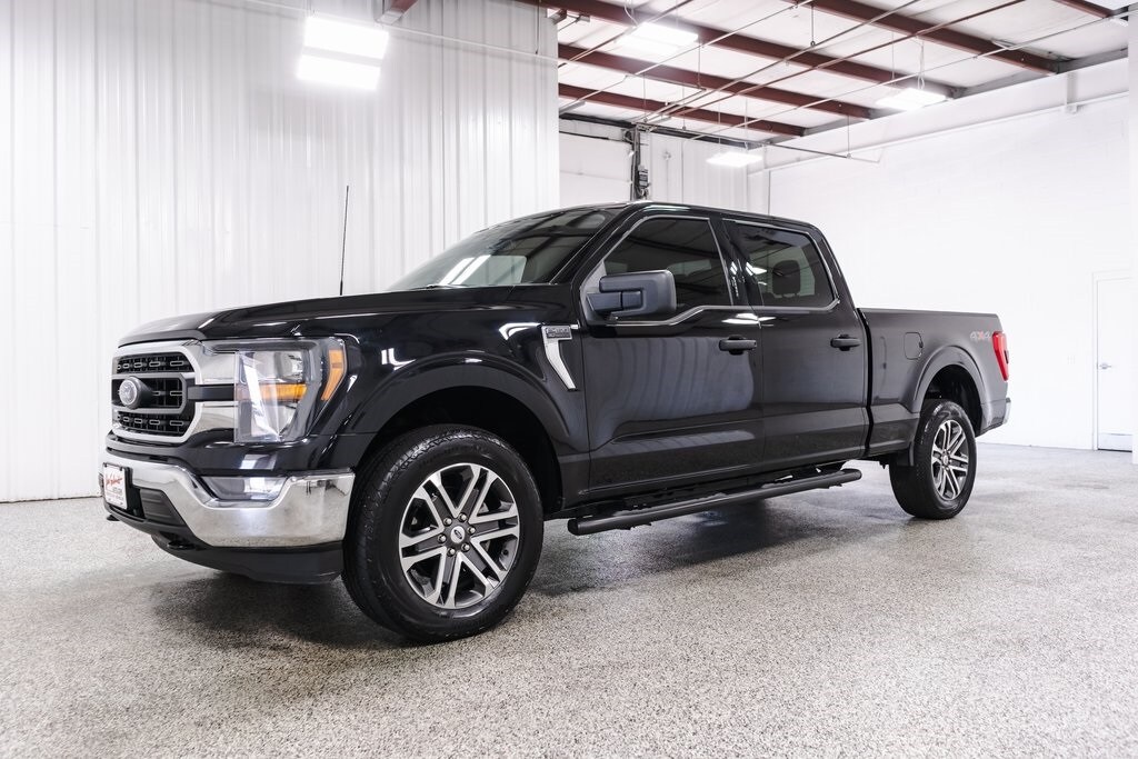 2023 Ford F-150 XLT photo 3