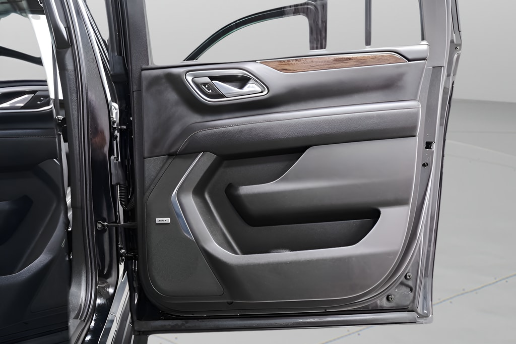 2023 Chevrolet Suburban Premier - Photo 32