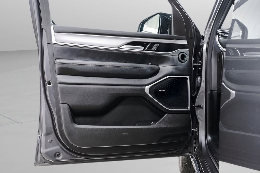 2025 Jeep Wagoneer Series II - Photo 26