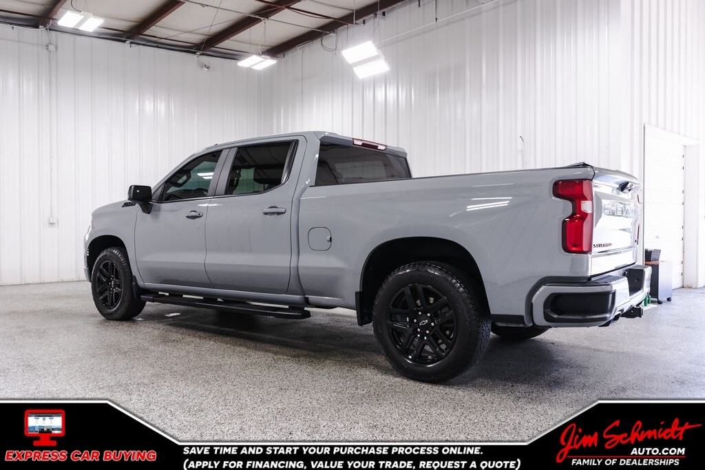 2024 Chevrolet Silverado 1500 RST photo 4