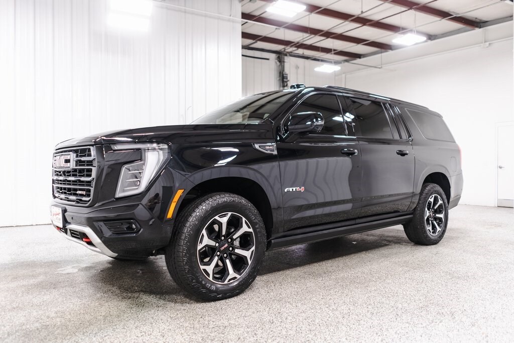 2025 Gmc Yukon XL AT4 photo 3