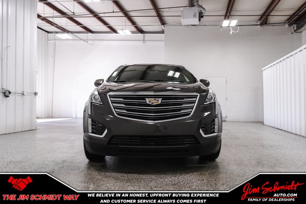 2019 Cadillac XT5 Luxury photo 2