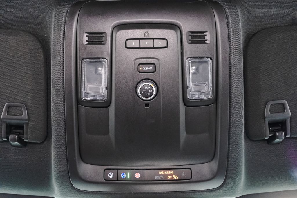 2024 GMC Yukon SLT - Photo 17