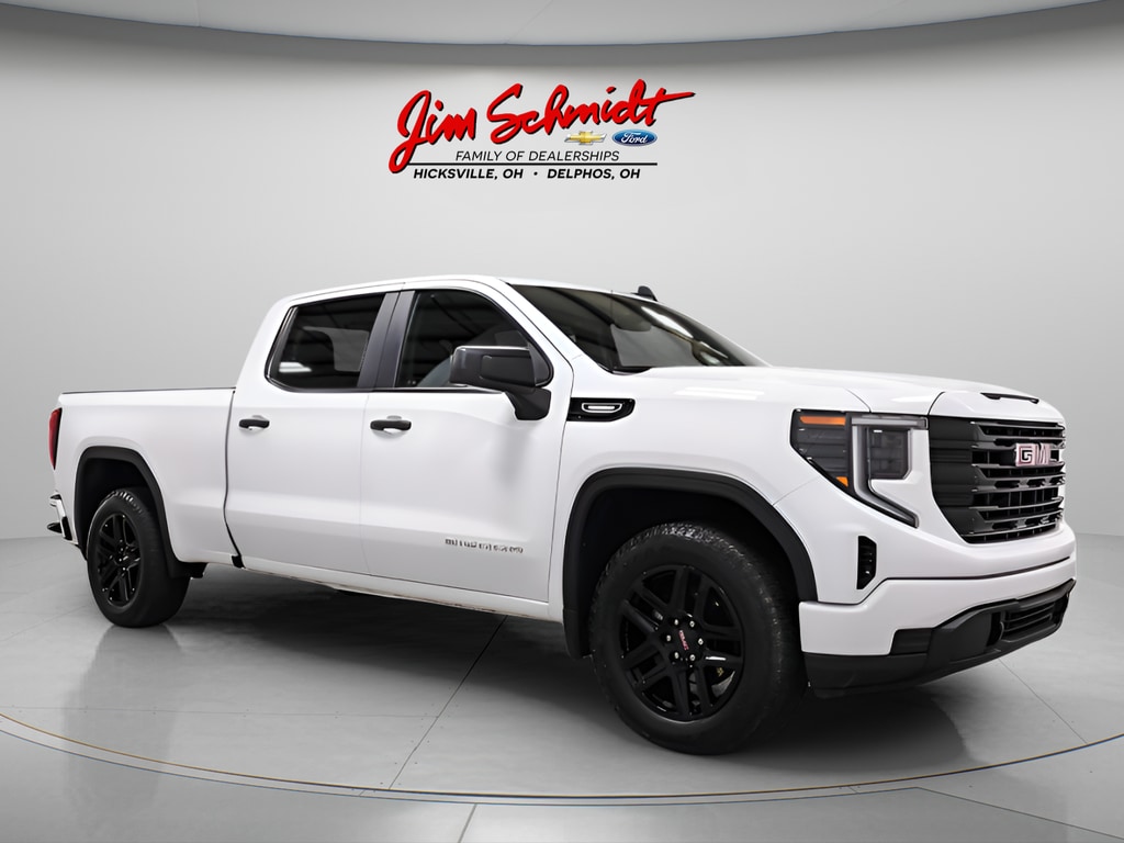 2024 GMC Sierra Pro 4WD Crew Cab Short Box's photo