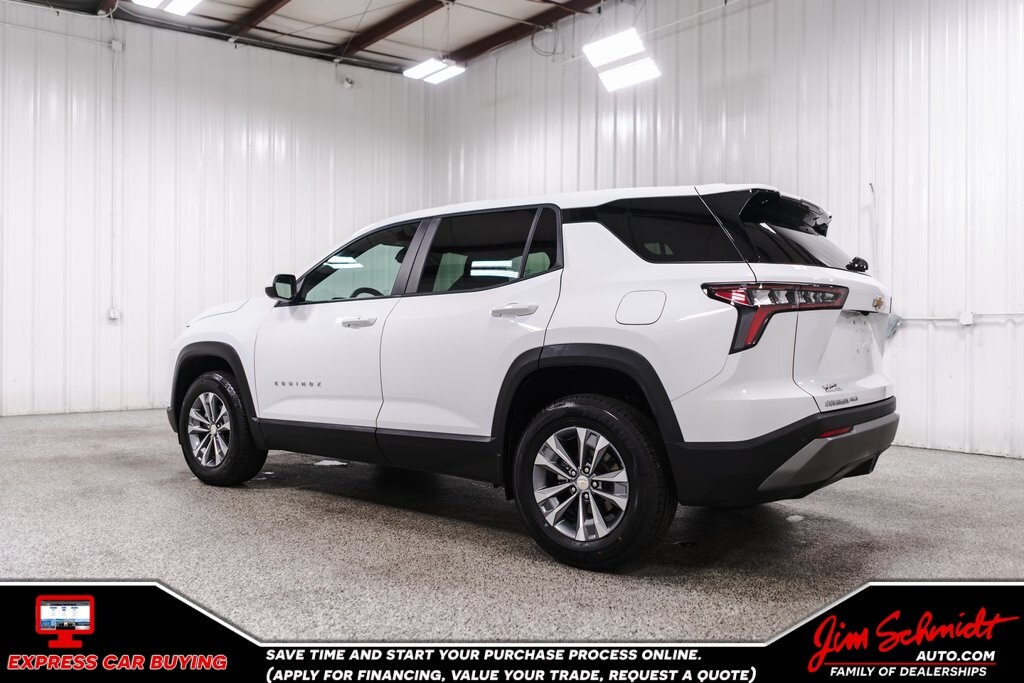2025 Chevrolet Equinox LT photo 4
