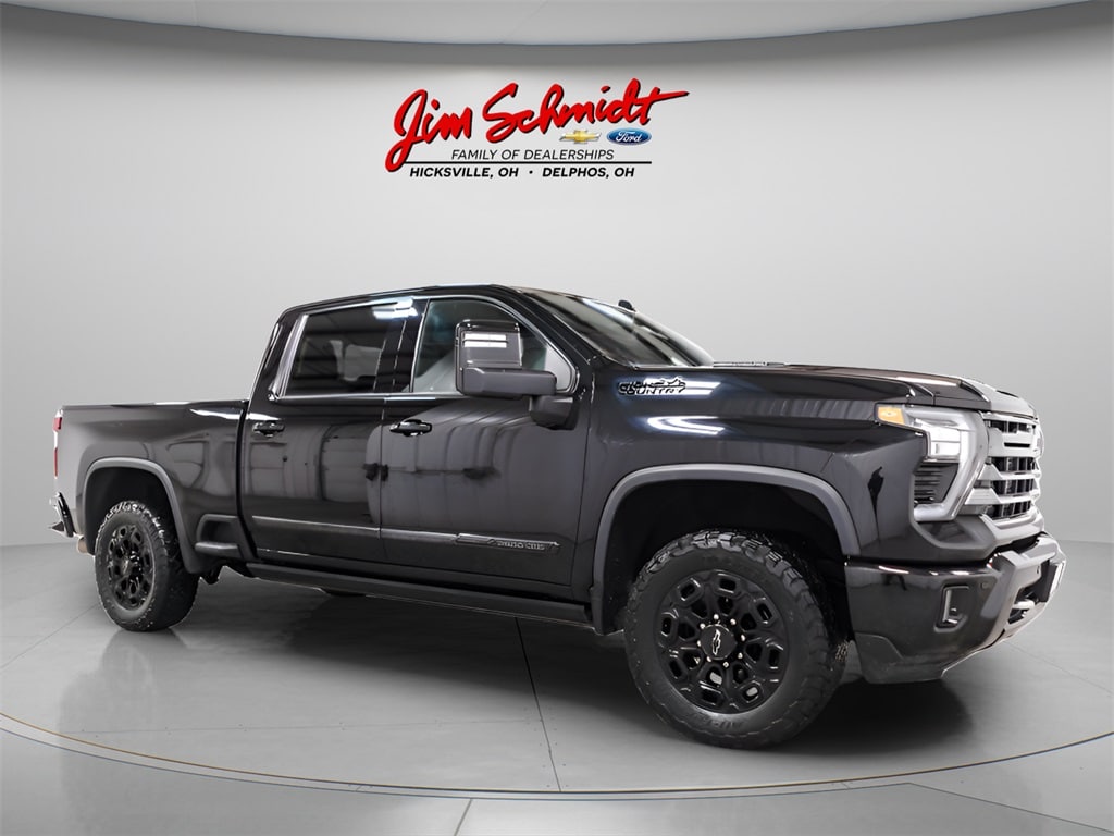 2024 Chevrolet Silverado 2500HD High Country's photo