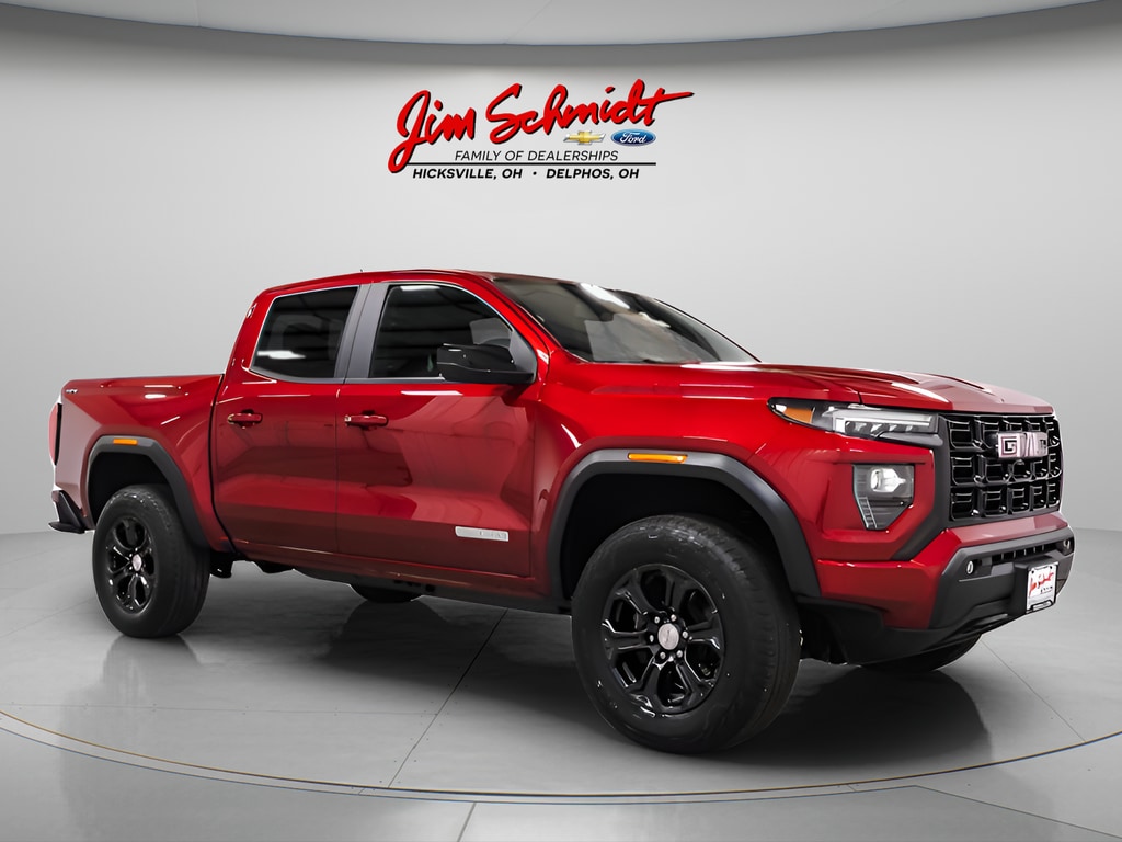 2024 GMC Canyon Elevation 4WD Crew Cab Short Box's photo