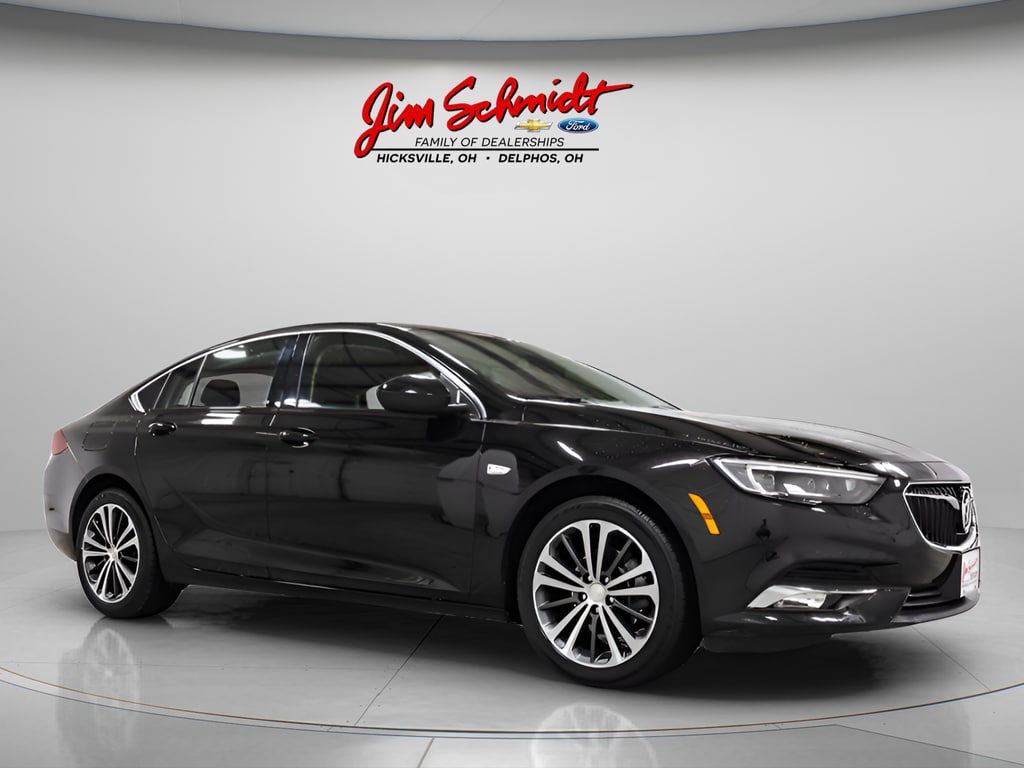 2019 Buick Regal Essence FWD's photo