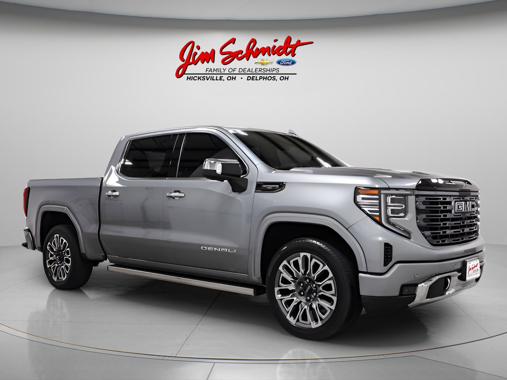 2025 GMC Sierra Denali Ultimate 4WD Crew Cab Short Box's photo