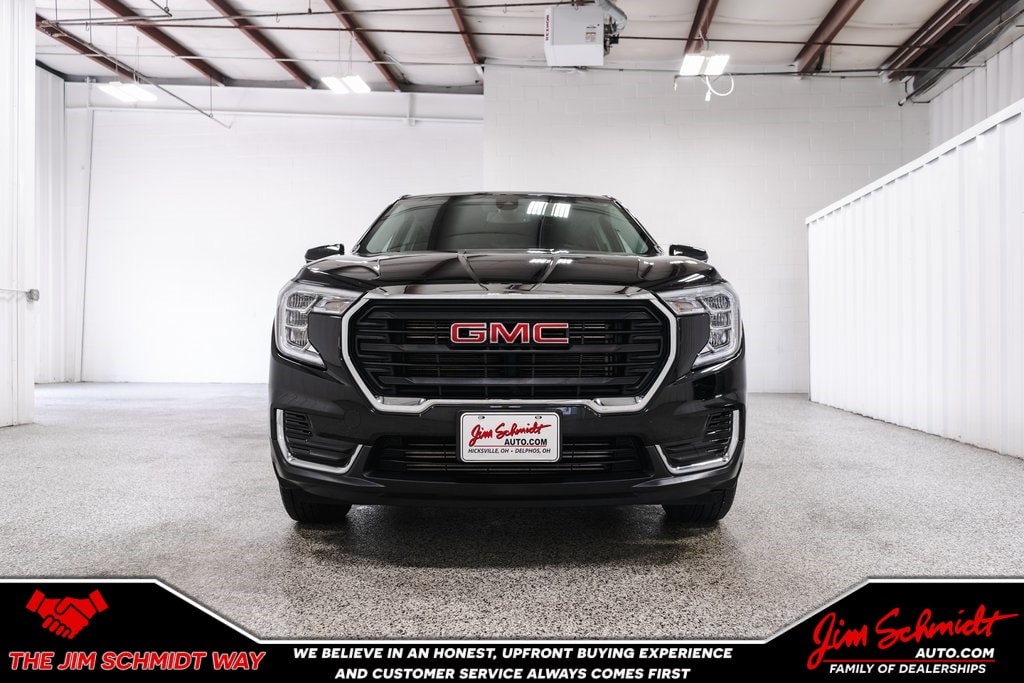 Used 2022 GMC Terrain SLE with VIN 3GKALTEV0NL164302 for sale in Delphos, OH