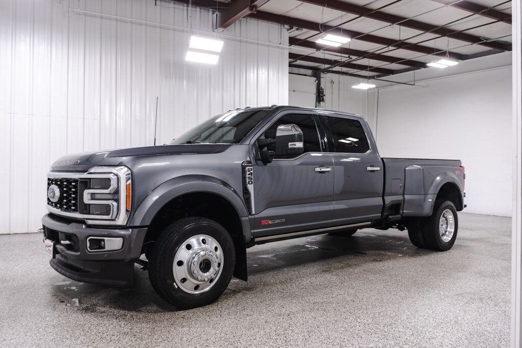 Used 2023 Ford F-450SD Platinum Truck