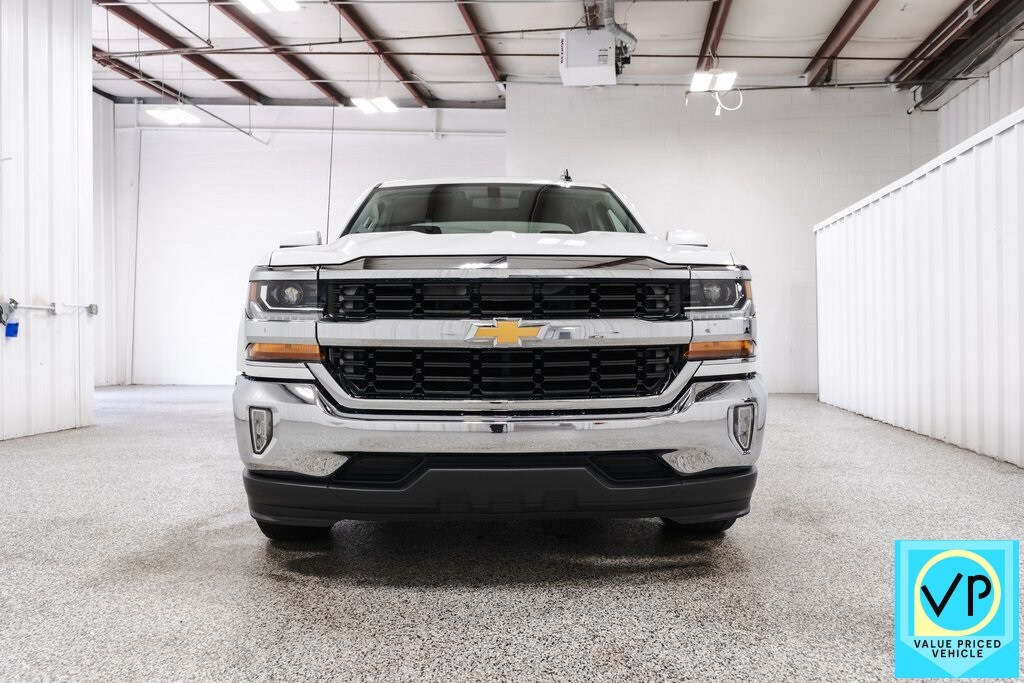 Used 2017 Chevrolet Silverado 1500 LT with VIN 1GCRCREC3HZ130626 for sale in Delphos, OH