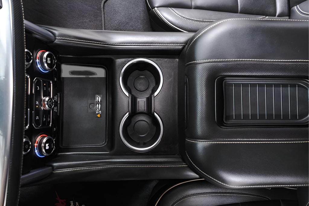 2024 GMC Yukon SLT - Photo 16
