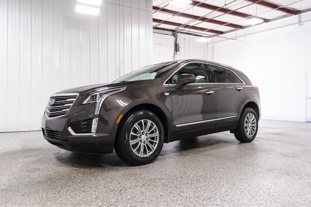 2019 Cadillac XT5 Luxury photo 3