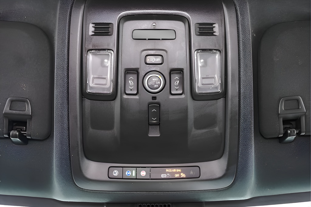 2023 Chevrolet Suburban Premier - Photo 20