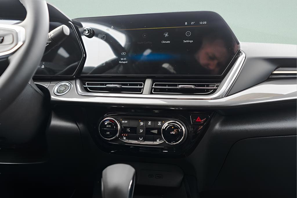 2026 Chevrolet Trax Activ - Photo 12