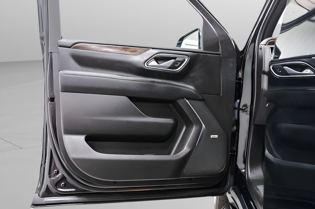 2023 Chevrolet Suburban Premier - Photo 24