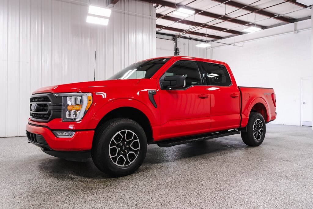 2023 Ford F-150 XLT photo 3