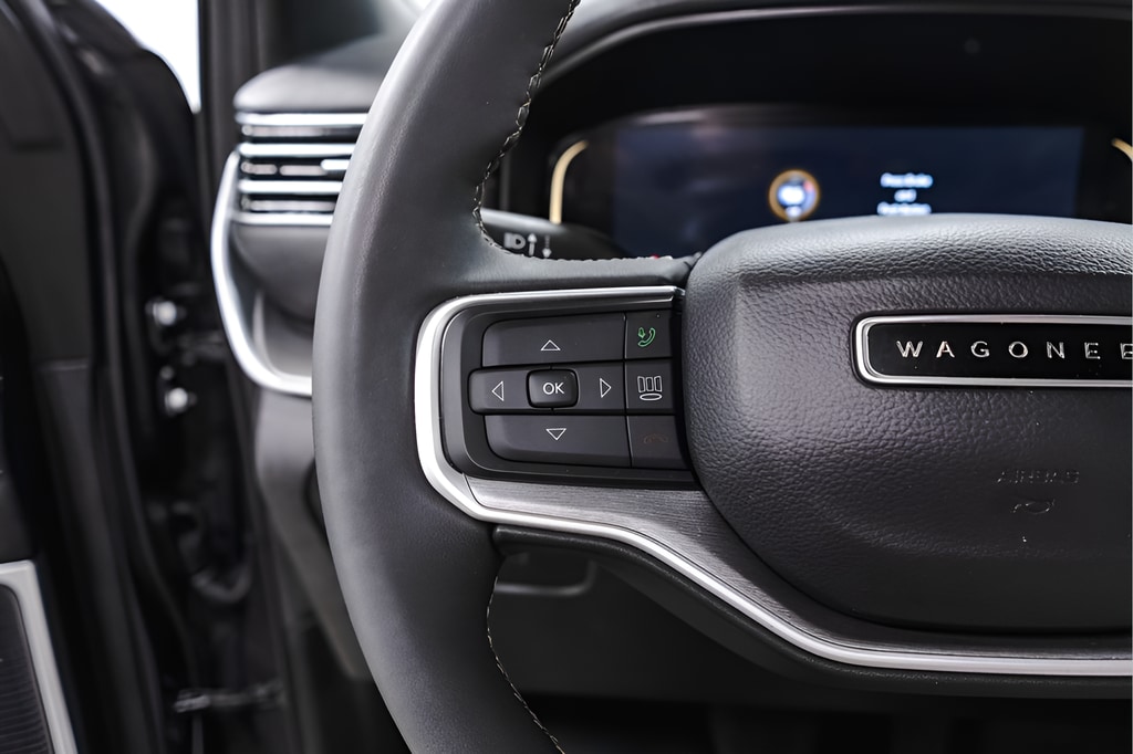 2025 Jeep Wagoneer Series II - Photo 12