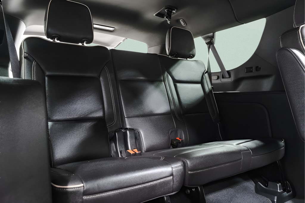 2023 Chevrolet Suburban Premier - Photo 35