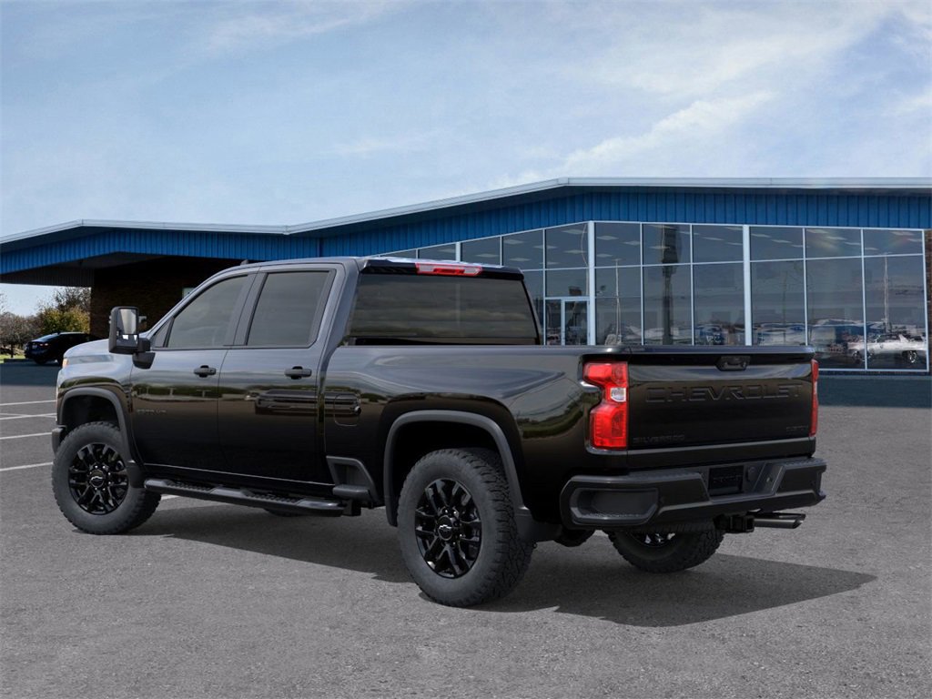 2026 Chevrolet Silverado 2500HD Custom photo 3