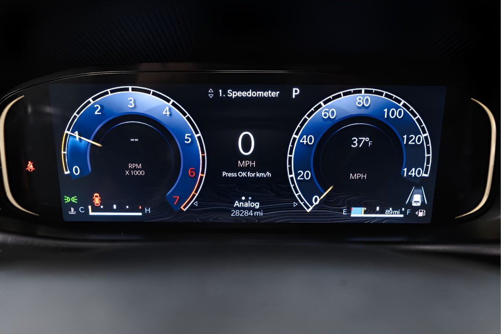 2025 Jeep Wagoneer Series II - Photo 14